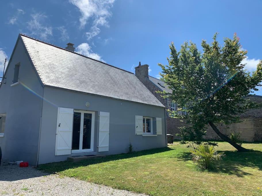 Maison Bord De Mer Dans La Petite Irlande Auderville Exterior photo